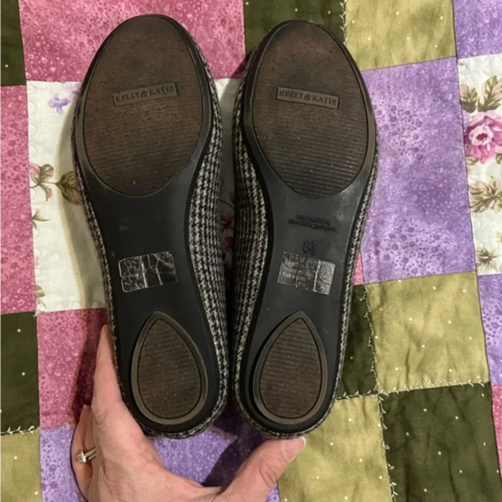 Kelly &‎ Katie houndstooth ballet flats Size 8.5
